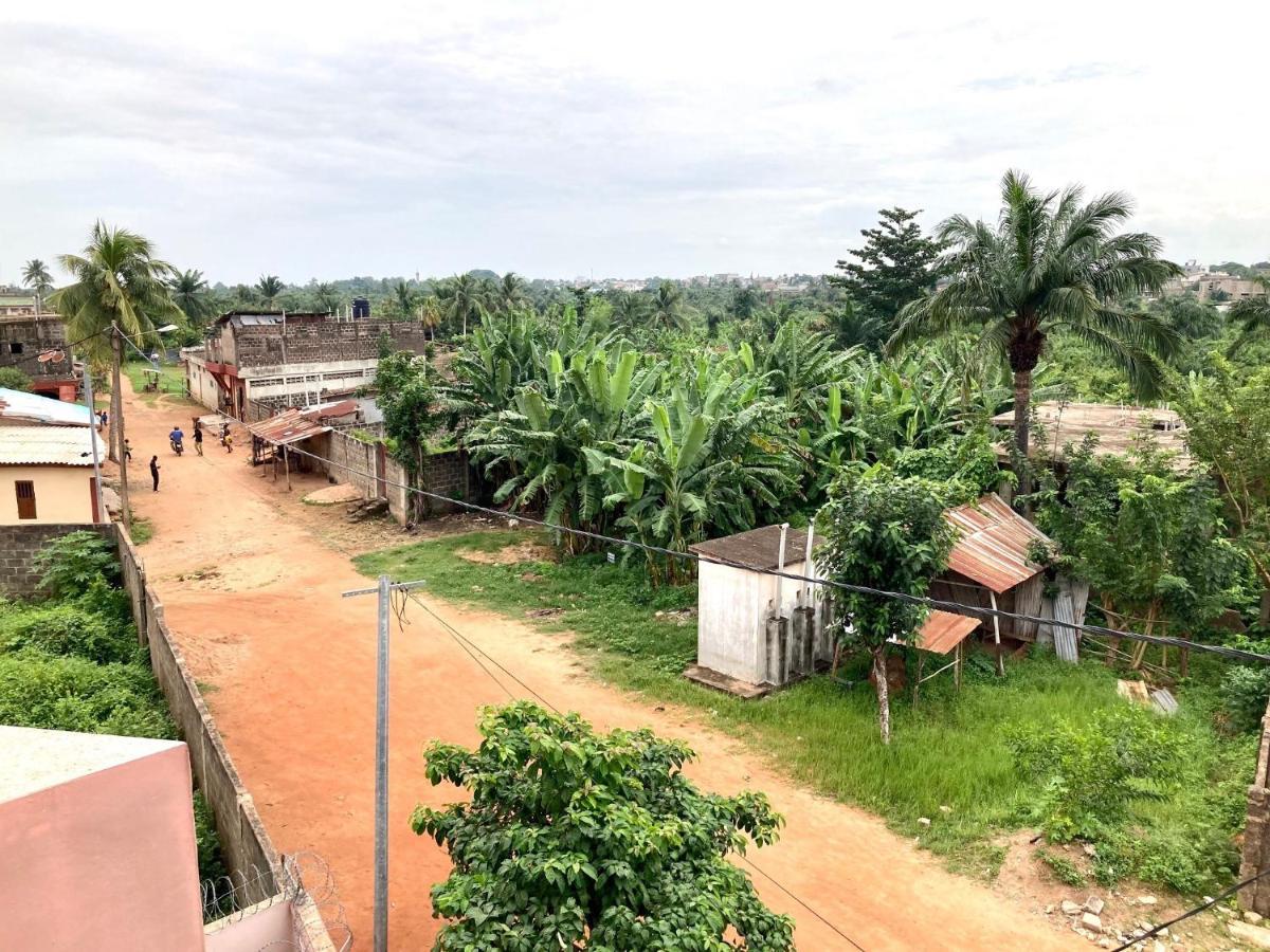 Ferienwohnung Porto-Novo Logement Lumineux Et Calme Exterior foto