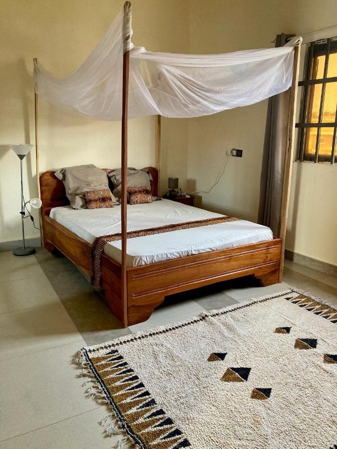 Ferienwohnung Porto-Novo Logement Lumineux Et Calme Exterior foto